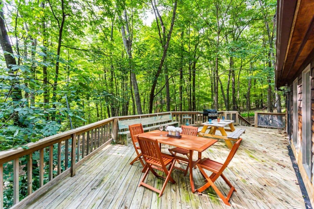 Huge Cabin W Hot Tub, Deck, Grill, Fire Pit, Wifi Berkeley Springs Buitenkant foto