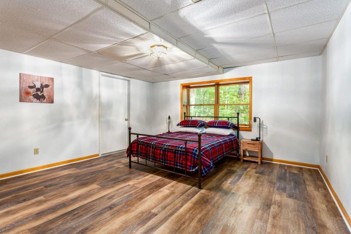 Huge Cabin W Hot Tub, Deck, Grill, Fire Pit, Wifi Berkeley Springs Buitenkant foto