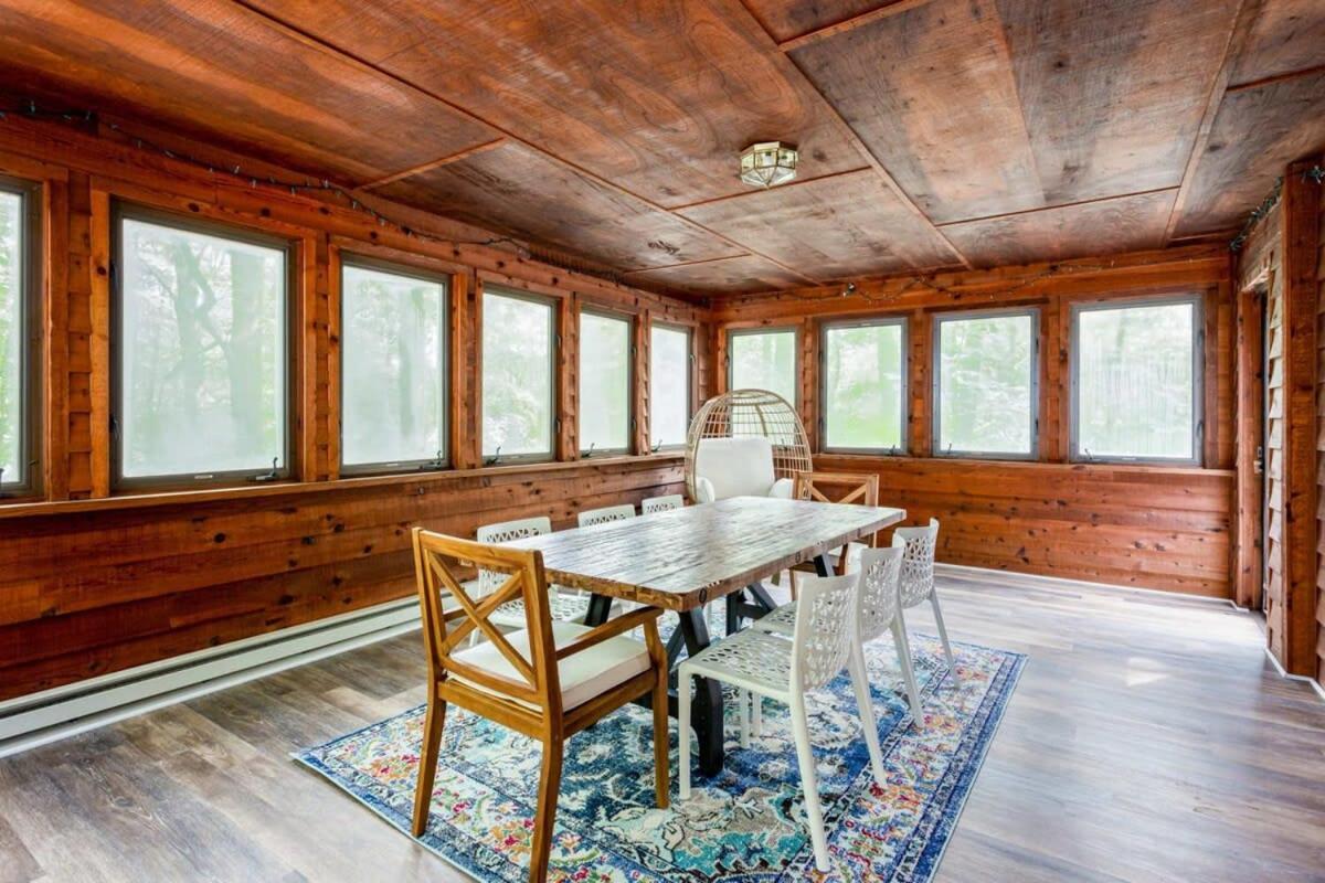 Huge Cabin W Hot Tub, Deck, Grill, Fire Pit, Wifi Berkeley Springs Buitenkant foto