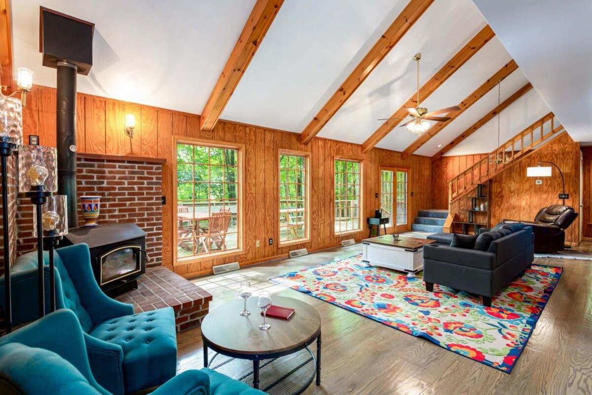 Huge Cabin W Hot Tub, Deck, Grill, Fire Pit, Wifi Berkeley Springs Buitenkant foto
