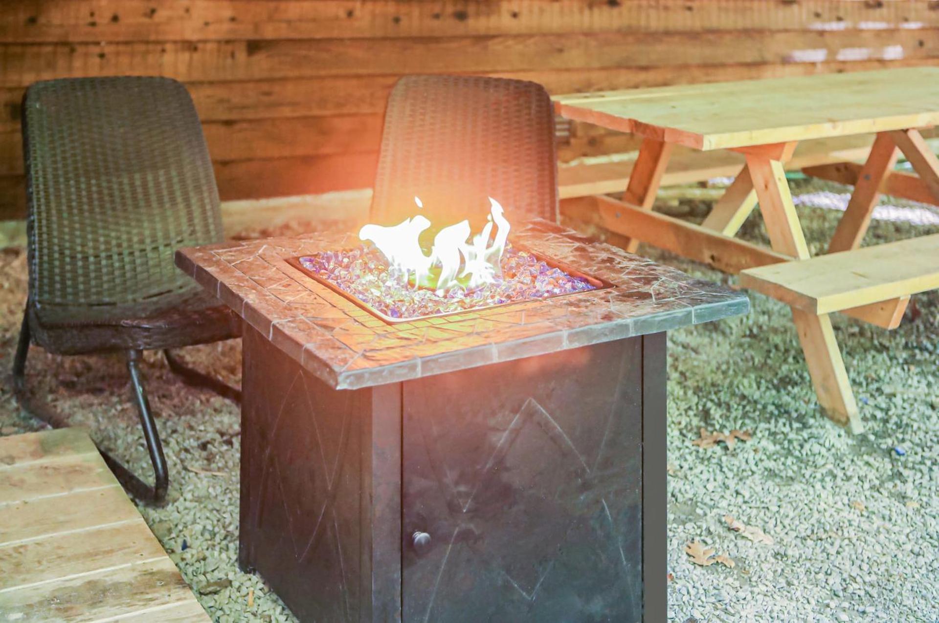 Huge Cabin W Hot Tub, Deck, Grill, Fire Pit, Wifi Berkeley Springs Buitenkant foto